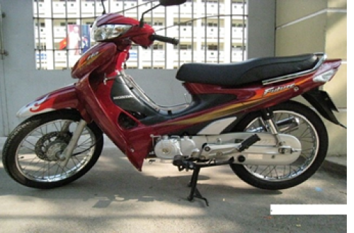 Năm 2003 R203 Đỏ sẫm